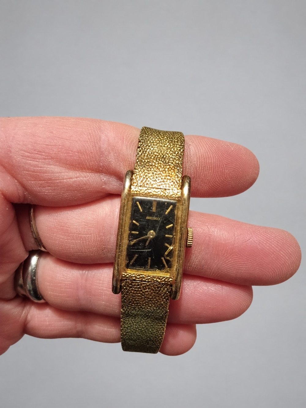 Seiko Gold-Tone Rectangular Watch with Black Dial - Picture 2 of 7